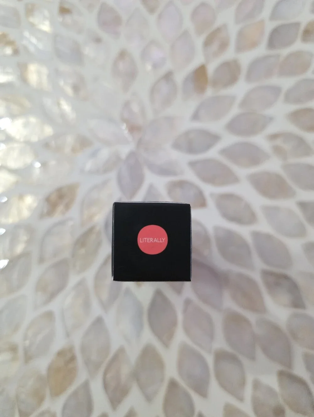 N/A glōgirl cosmetics